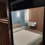 Parthenope Vomero Vanvitelli A 2 Min Spagno Via Toledo 4* 나폴리