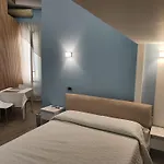 Parthenope Vomero Vanvitelli A 2 Min Spagno Via Toledo 4*