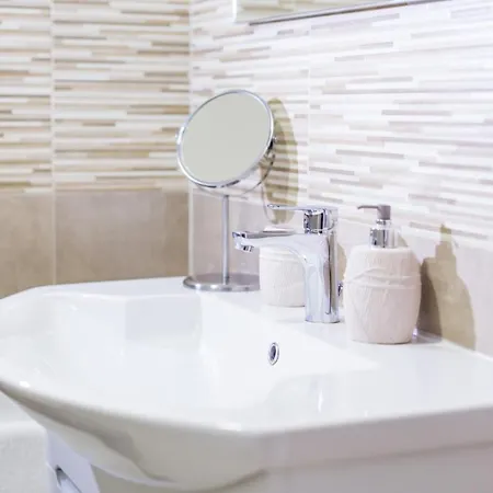 住宿加早餐酒店 Parthenope Vomero Vanvitelli A 2 Min Spagno Via Toledo