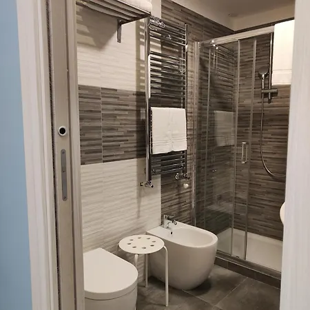 住宿加早餐酒店 Parthenope Vomero Vanvitelli A 2 Min Spagno Via Toledo 那不勒斯