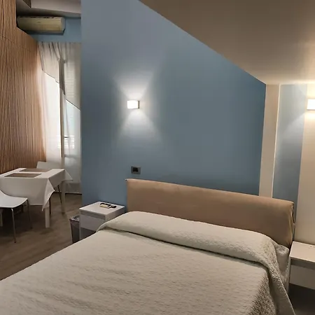 Parthenope Vomero Vanvitelli A 2 Min Spagno Via Toledo 4*