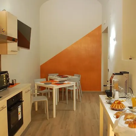 Parthenope Vomero Vanvitelli A 2 Min Spagno Via Toledo 住宿加早餐酒店 那不勒斯